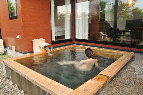 Type A Shingetsu guest room open-air bath