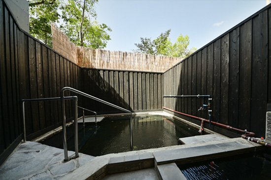 Private open-air bath Mejiro