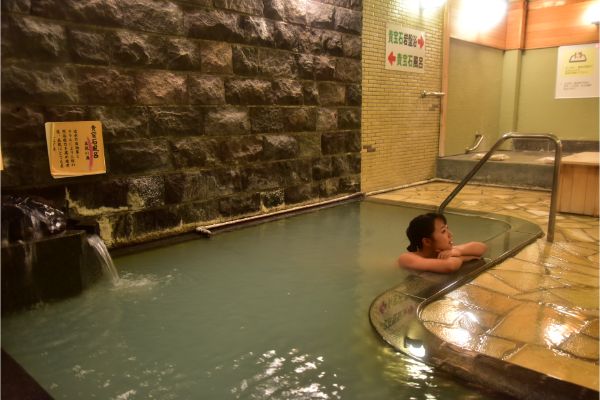 Large Public Bath Roman-Yu gemstone bath